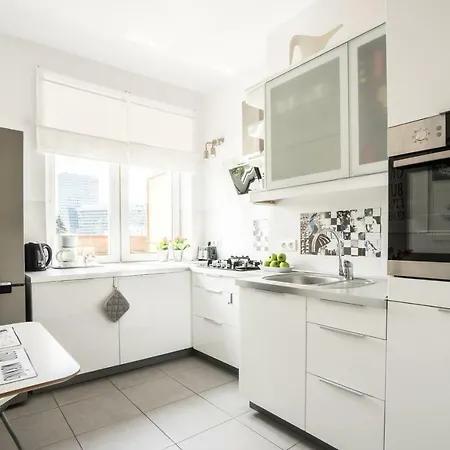 Daire ★bright, Spacious Apartment|palace Of Culture View★